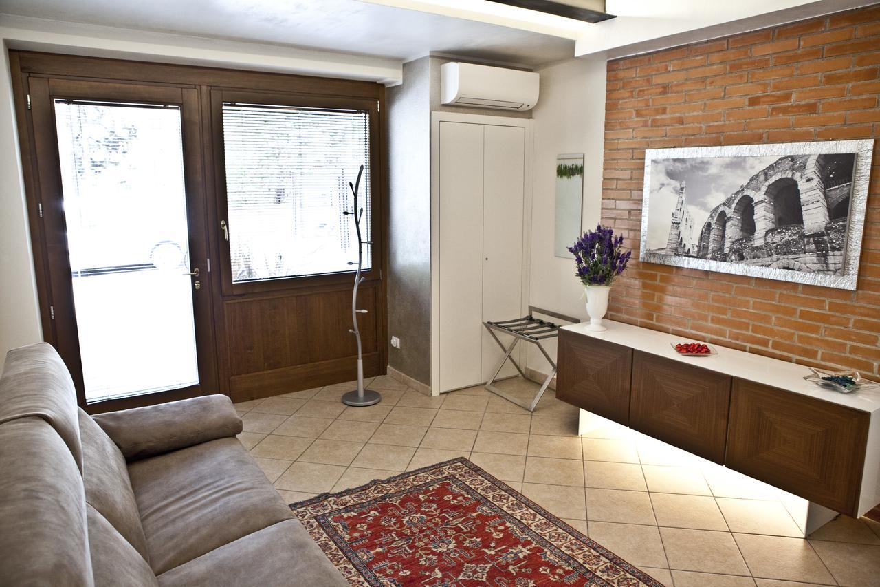 Castello San Felice Bed & Breakfast Verona Exterior photo